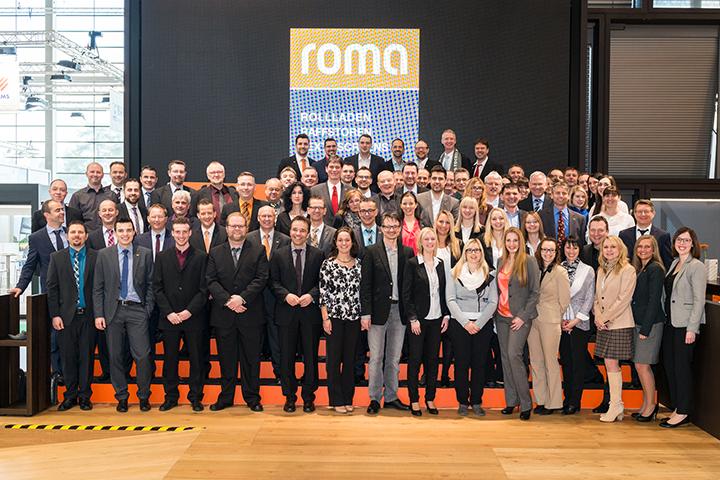 ROMA Gruppenfoto auf der Fensterbau Frontale Messe